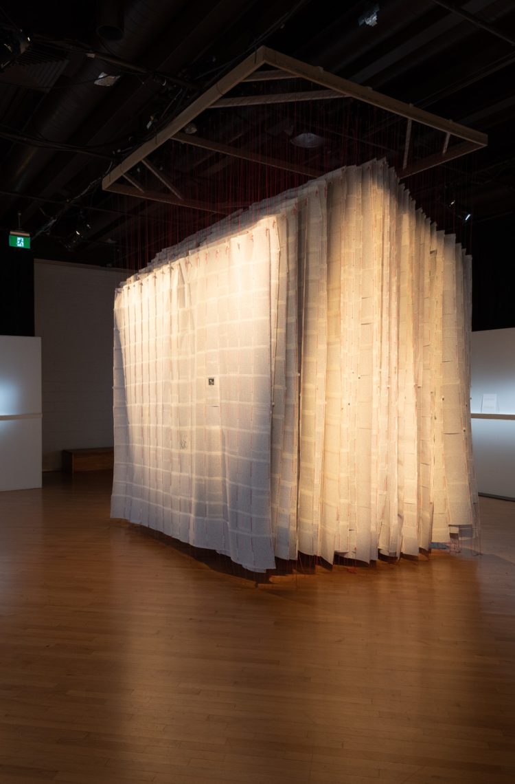 Exhibitions / Expositions